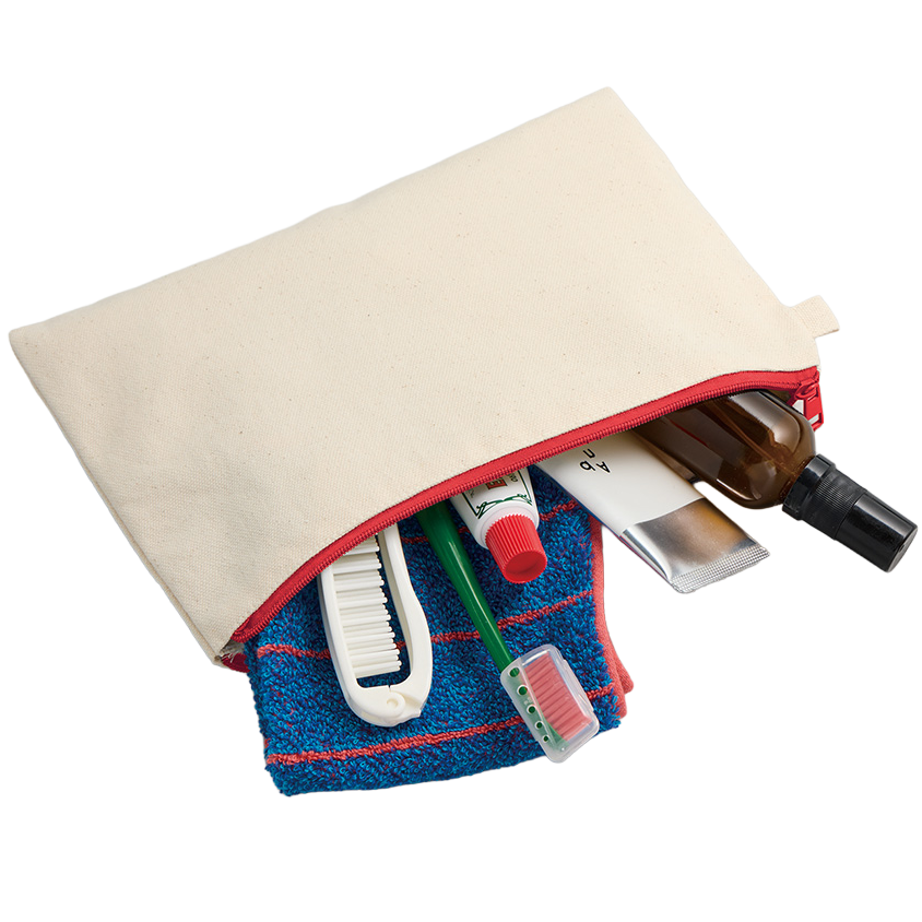 カラーファスナーキャンバスフラットポーチバッグ（M）10色 サイドにはさりげなくループを装備。お気に入りのアクリルキーホルダーやチャーム、缶バッジなどを取り付ければ、世界にひとつだけのオリジナルコーディネートが完成します。推し活グッズとの相性も抜群で、イベントや日常使いのどちらでも自分らしいスタイルを表現できるのが魅力です。シンプルなキャンバス素材だからこそ、アレンジの幅は無限大。あなたの「好き」を詰め込んで、毎日の持ち歩きをもっと楽しく彩ってみませんか。