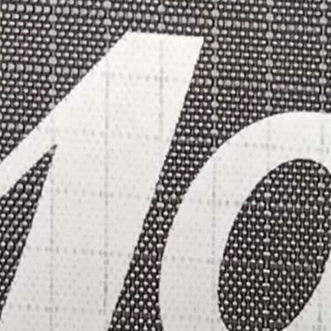 リップストップ巾着エコバッグ 5色 生地の特性上、シルク印刷をすると格子の柄が浮き出たような仕上がりになります。 ※画像は本体色:ブラックに白印刷