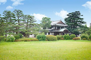 栗林公園迎賓館ガーデンカフェ